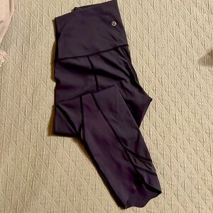 Lululemon size 8 crop tights